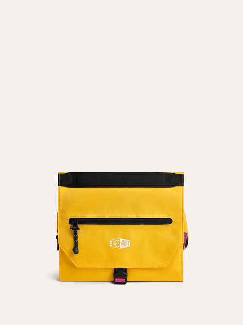 Faro Hanging Toiletry Bag