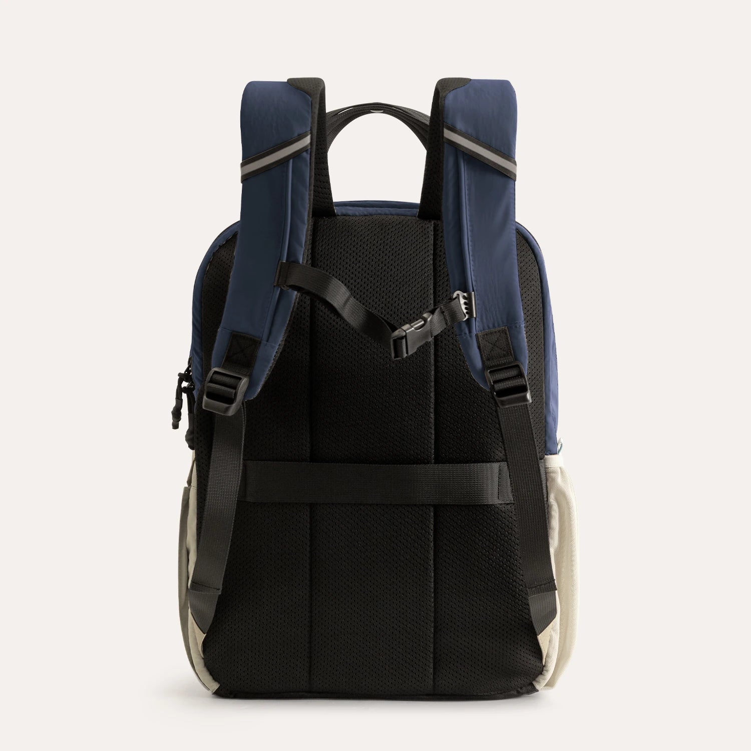 Paz 28L Backpack