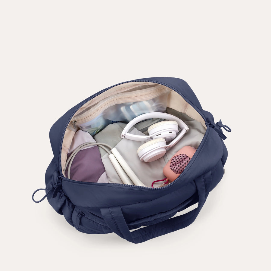 Puffy Water-Resistant Gym & Travel Duffle Bag