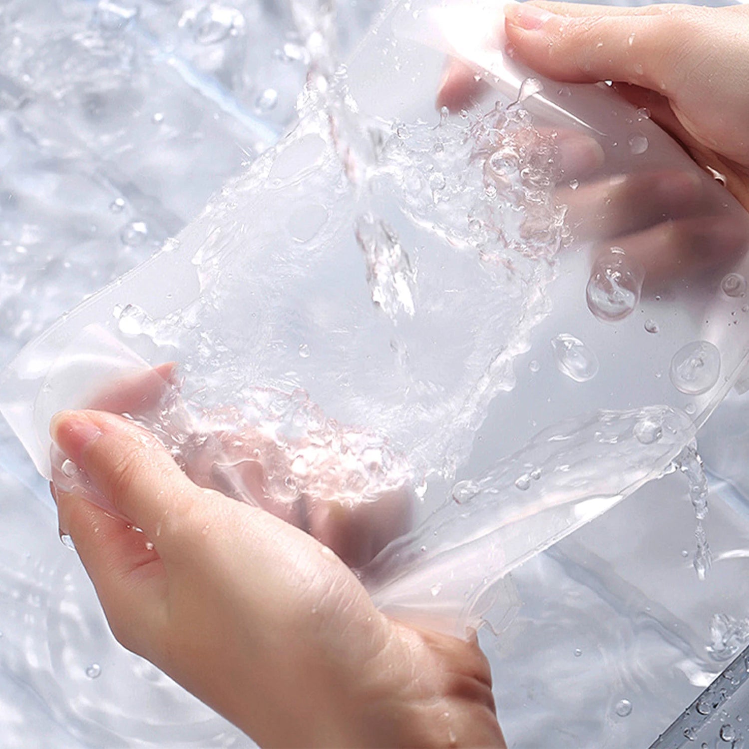 Puffy Water-Resistant Gym & Travel Duffle Bag