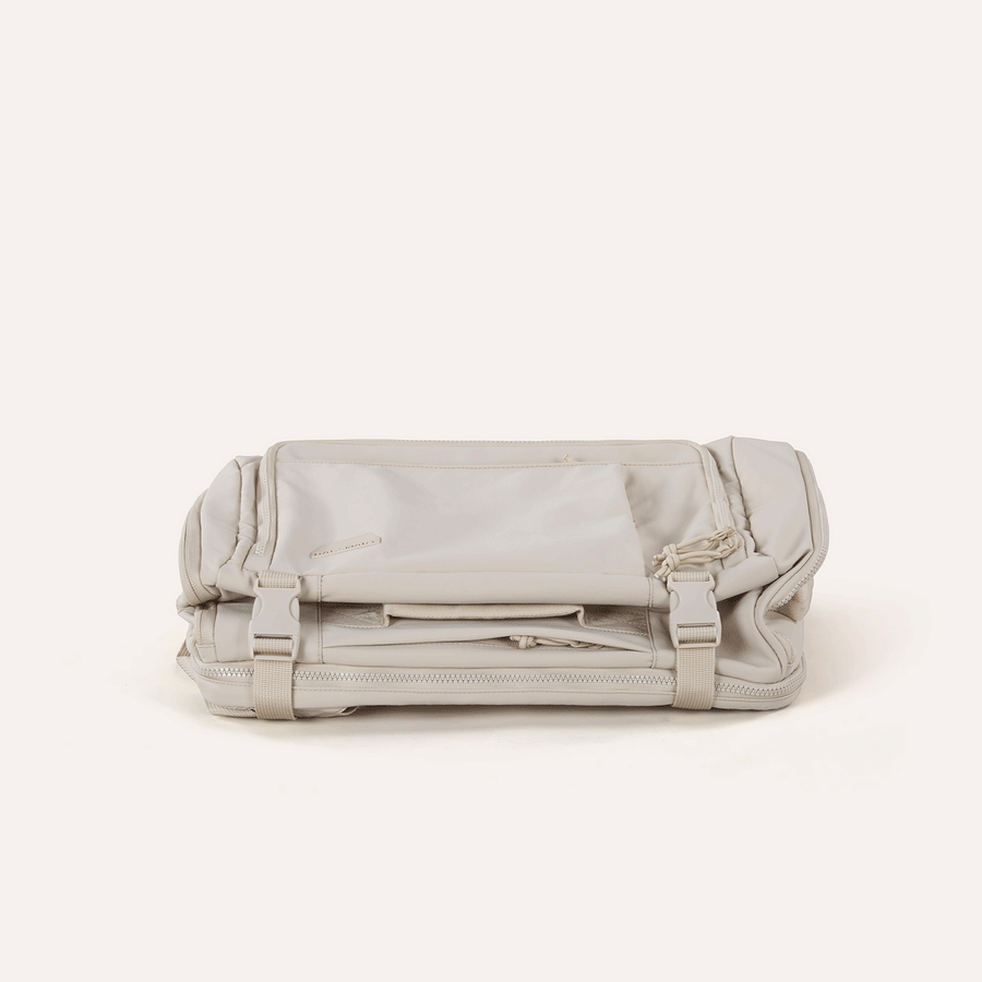 Bagsmart_Blast_Quick_Access_Carry_On_Lightweight_Travel_Backpack_Beige