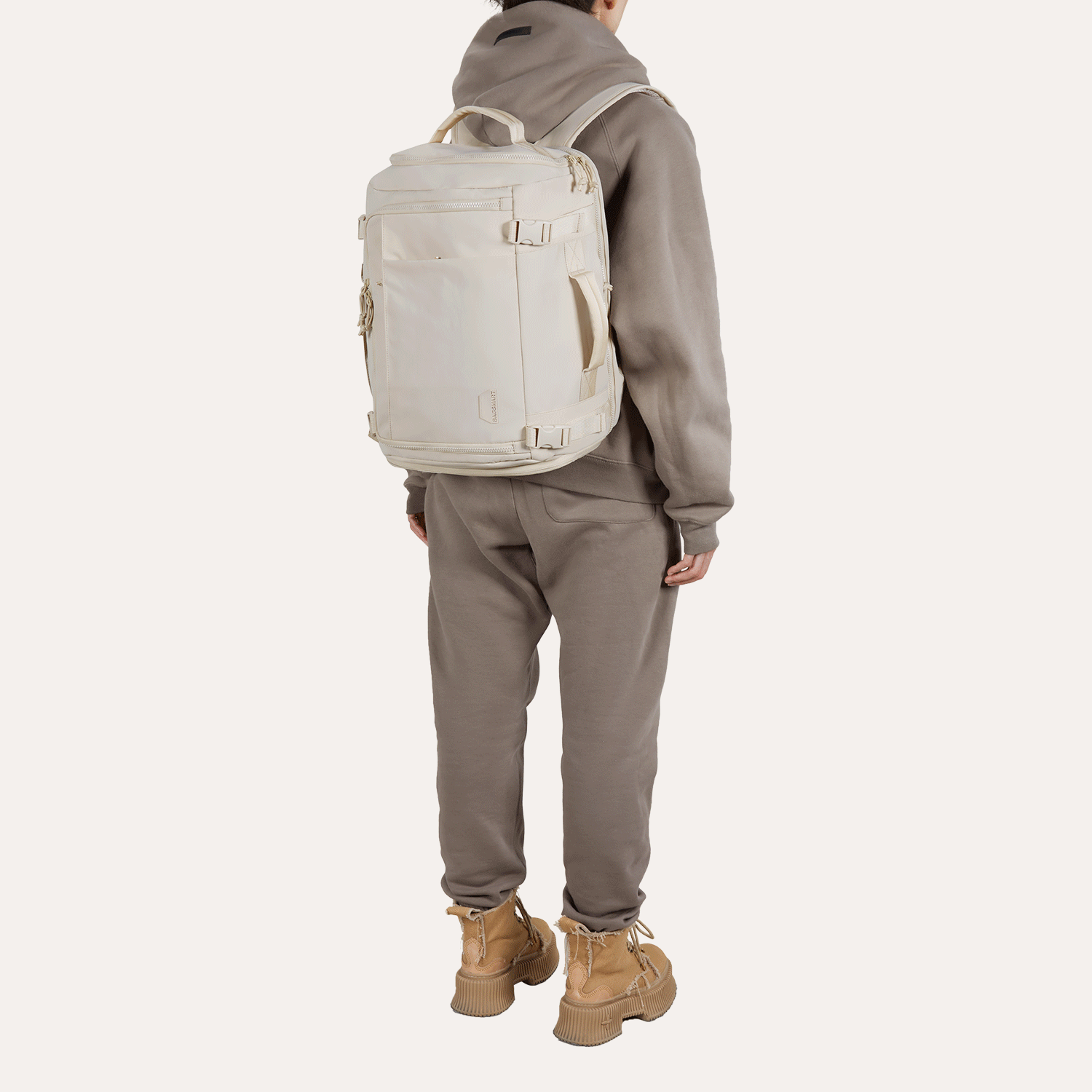 Bagsmart_Blast_Quick_Access_Carry_On_Travel_Backpack_Beige_with_4_Carrying_Modes