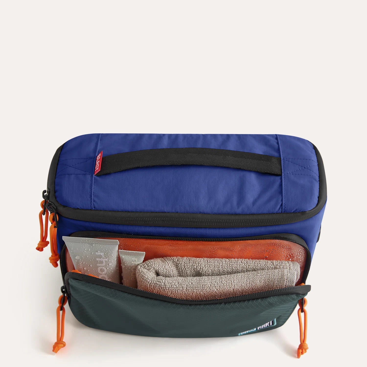 Blast 4.5L Hanging Toiletry Bag