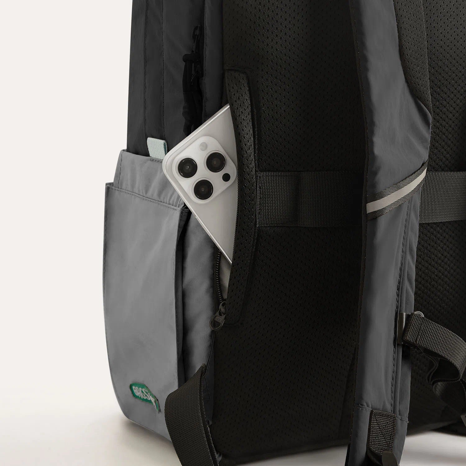 Paz 28L Backpack