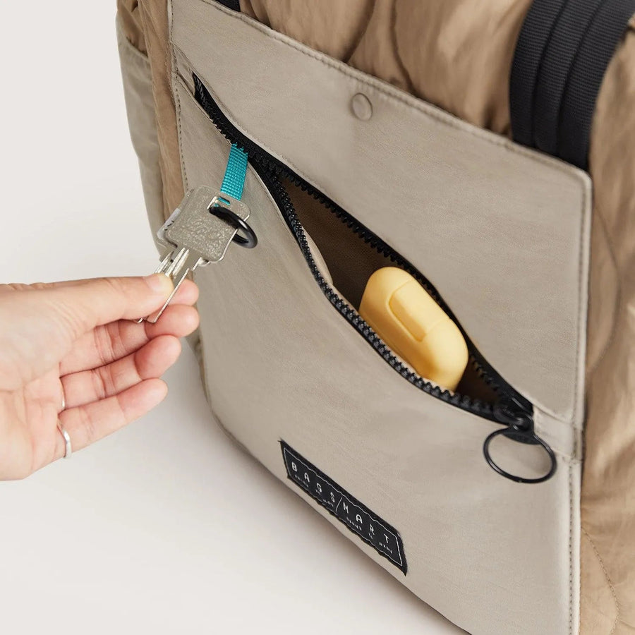 Vega 23L Featherlight Tote Bag - BAGSMART